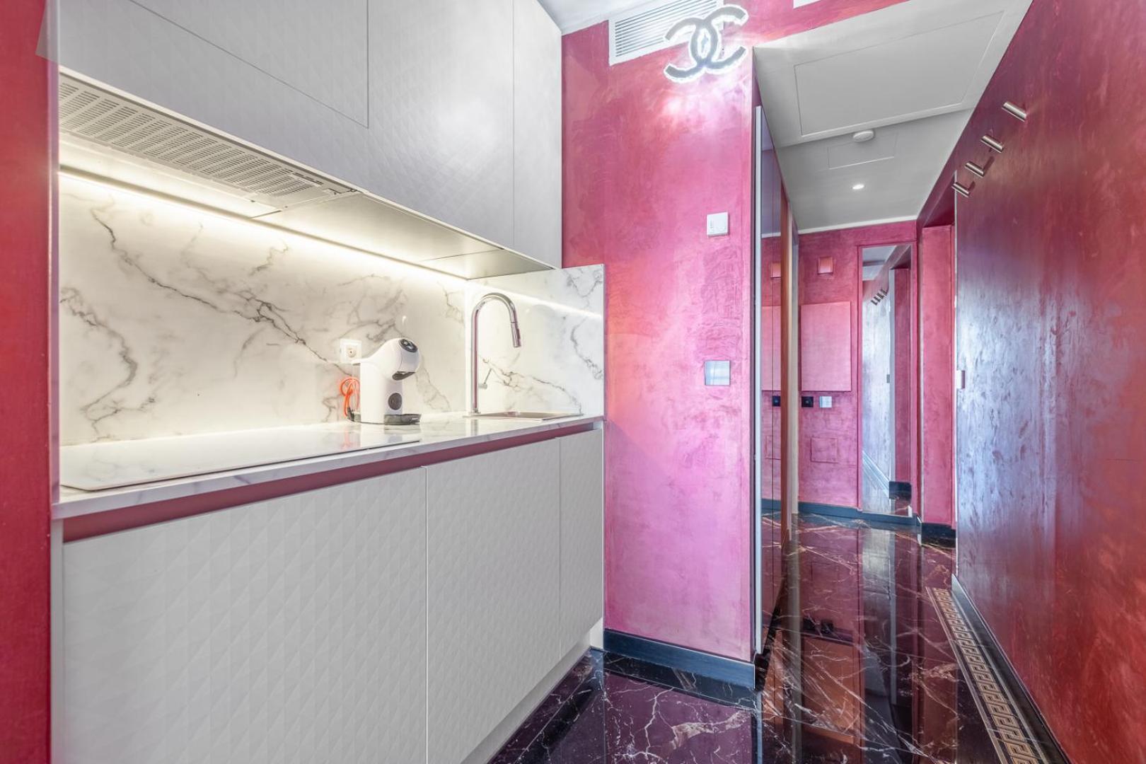 Luxury Studio Renovated 2024 With Free Parking Beausoleil Exteriér fotografie